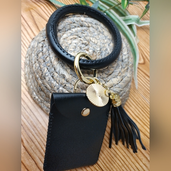Keychain Bracelet Keyring And Card Wallet Black Leather Tassel and Charm - Picture 6 of 6